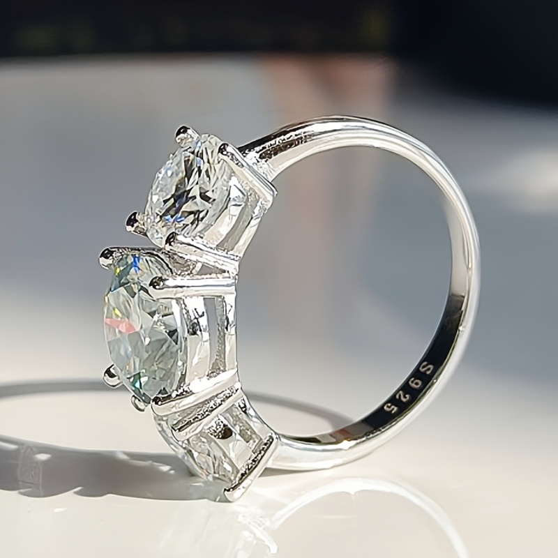 S925 Light Moissanite Women's Ring 4CT Round Cut Moissanite Ring